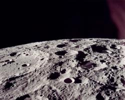 На луну упал крупнейший за всю историю наблюдений метеорит Старые шрамы Земли